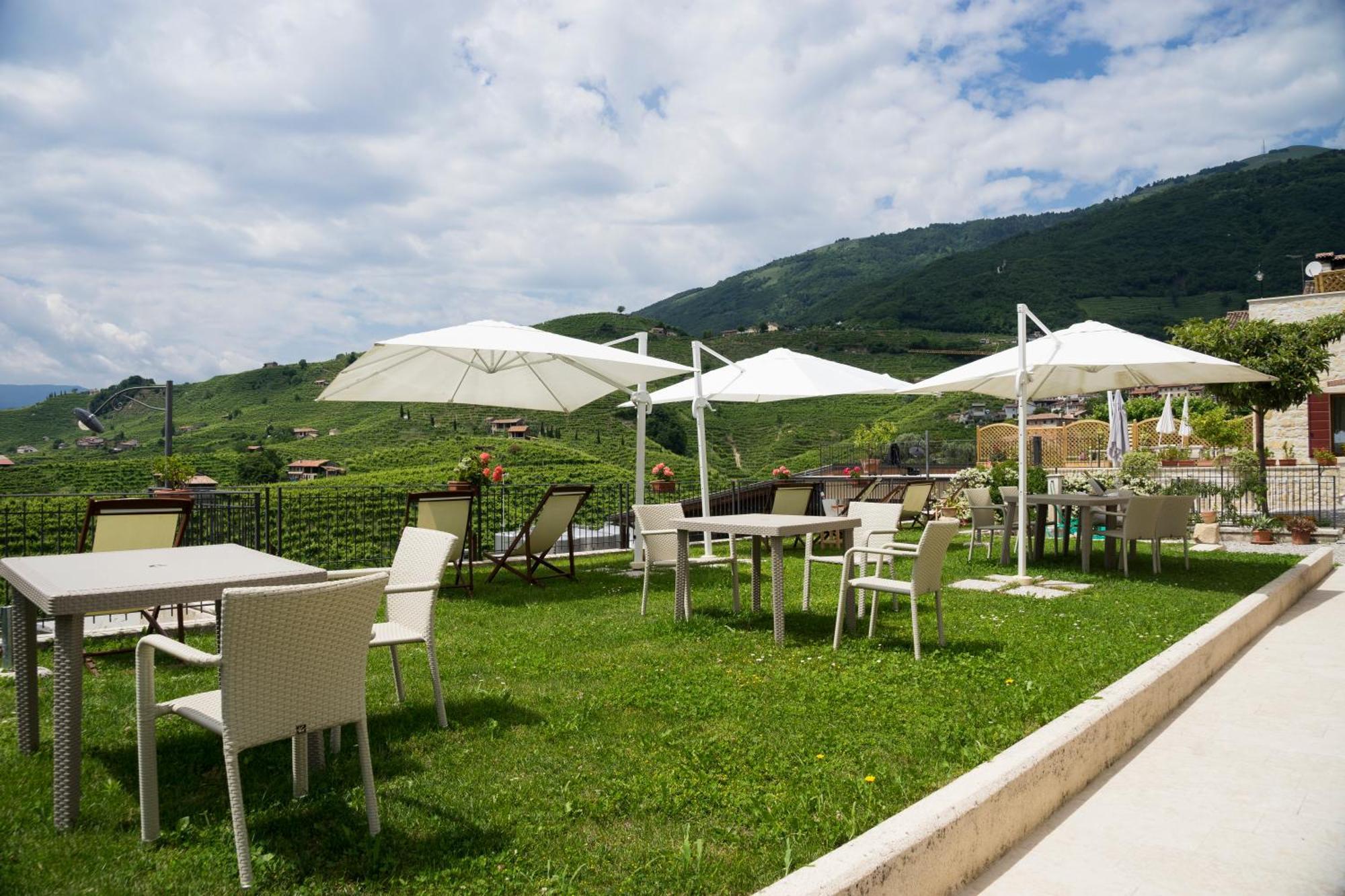 Agriturismo Il Follo 瓦尔多比亚德内 外观 照片