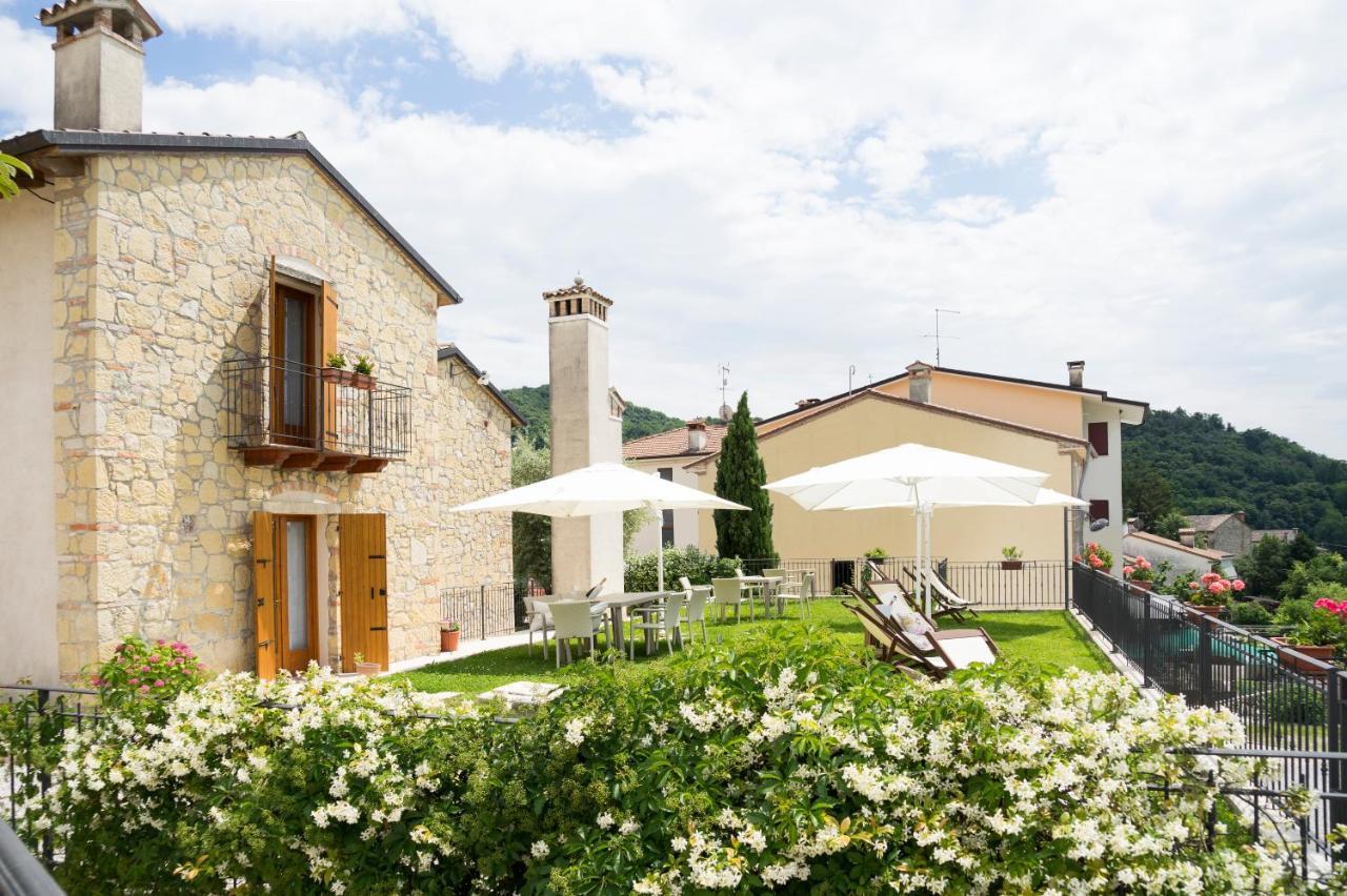 Agriturismo Il Follo 瓦尔多比亚德内 外观 照片