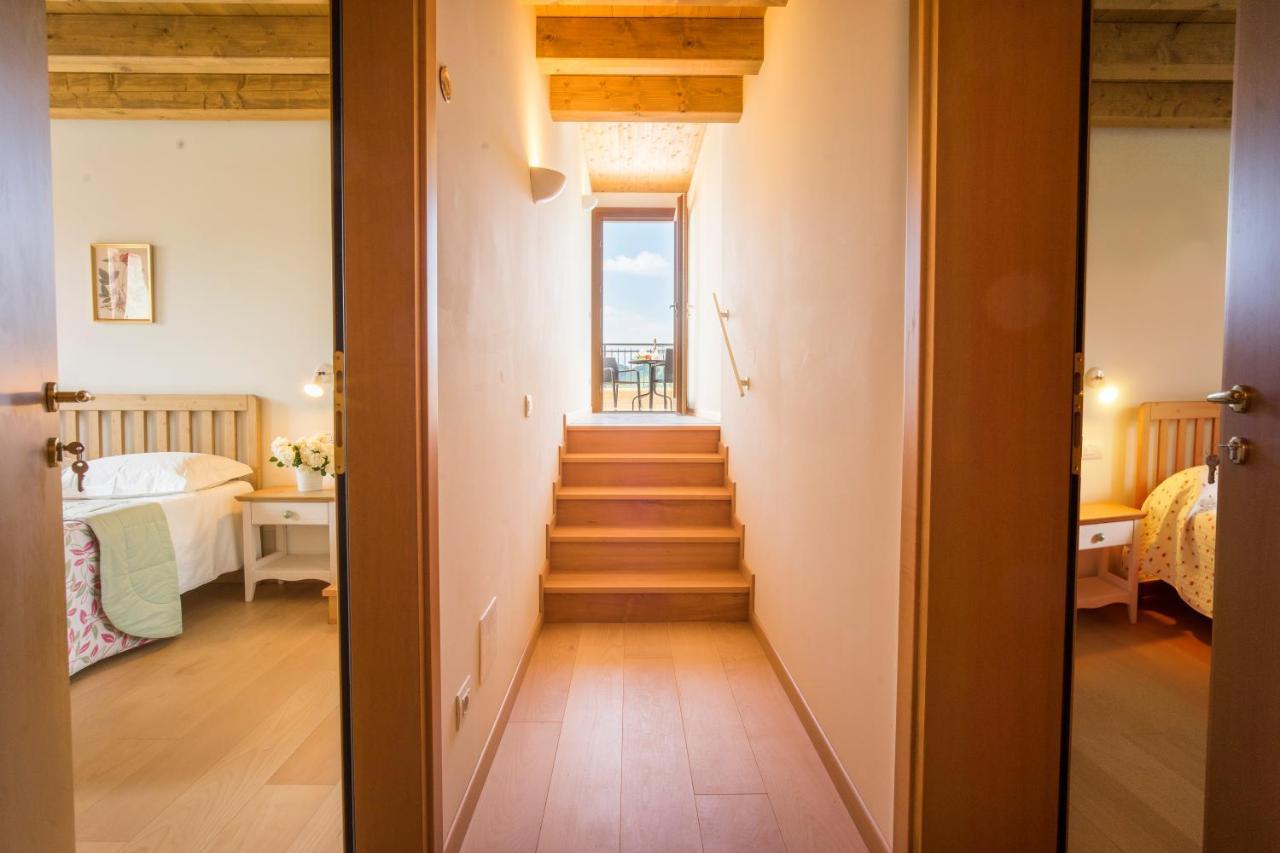 Agriturismo Il Follo 瓦尔多比亚德内 外观 照片